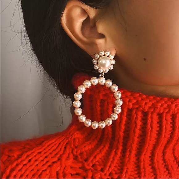 Jewelry - Pearl Drop Earrings (Round Shape)